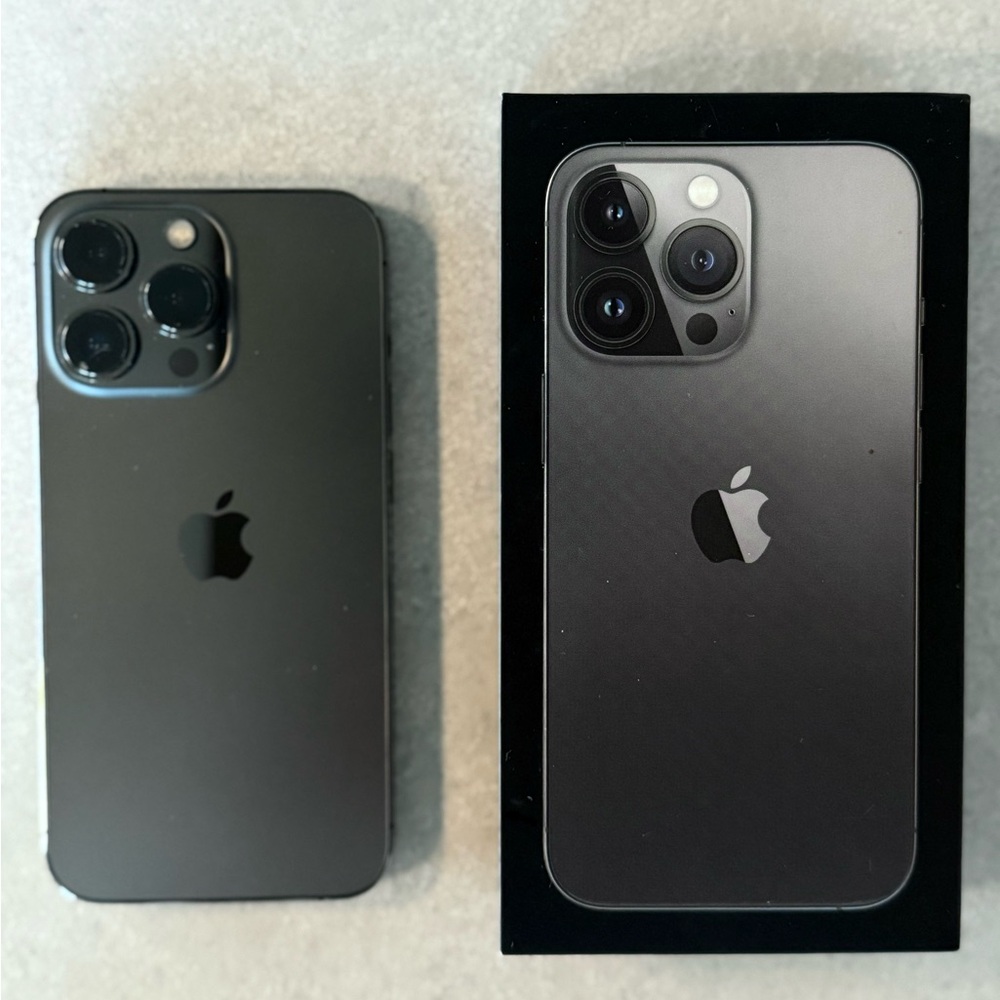 Apple iPhone 13 Pro - 128GB - Graphite